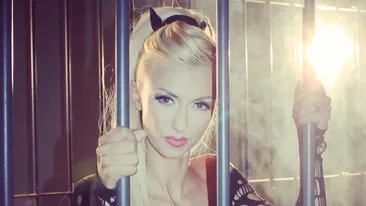 Andreea Balan striga malpraxis. Niste medici din provincie i-au cusut de mantuiala o rana la picior si are o cicatrice imensa