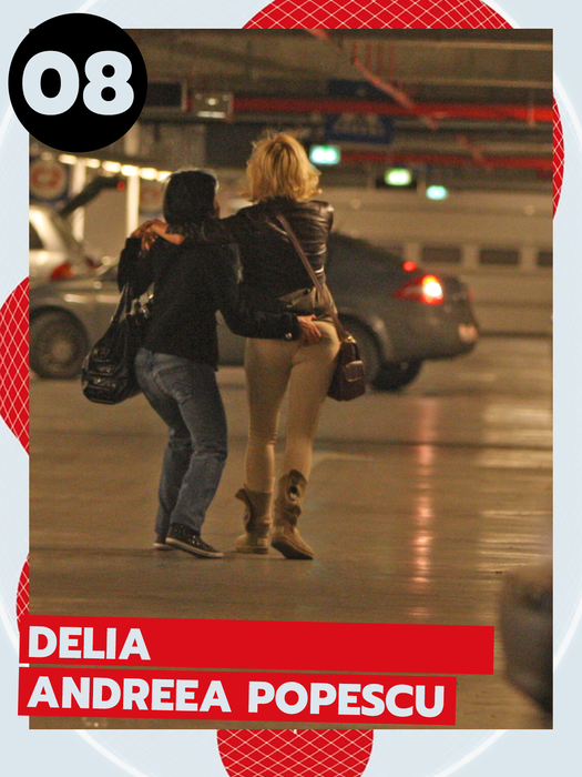 TOP 30 sexy-vedete cu palmele pe fund și săruturi lesby. Cum au fost surprinse Delia Matache, Antonia sau Ruby