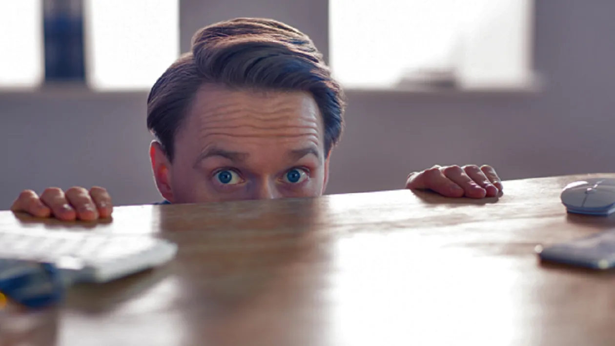 Bancul zilei | Tata s-a enervat și i-a zis că e o gâscă proastă