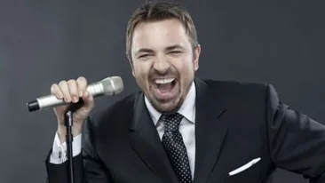 Cea mai tare fotografie cu Horia Brenciu de la Sala Palatului! Uite ce a facut o admiratoare pentru artist