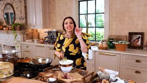 Adevărata rețetă de Carbonara. Celebra Pasta Queen spune stop improvizațiilor!