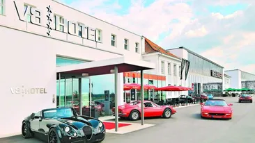 Bine ati venit la hotelul masinilor!