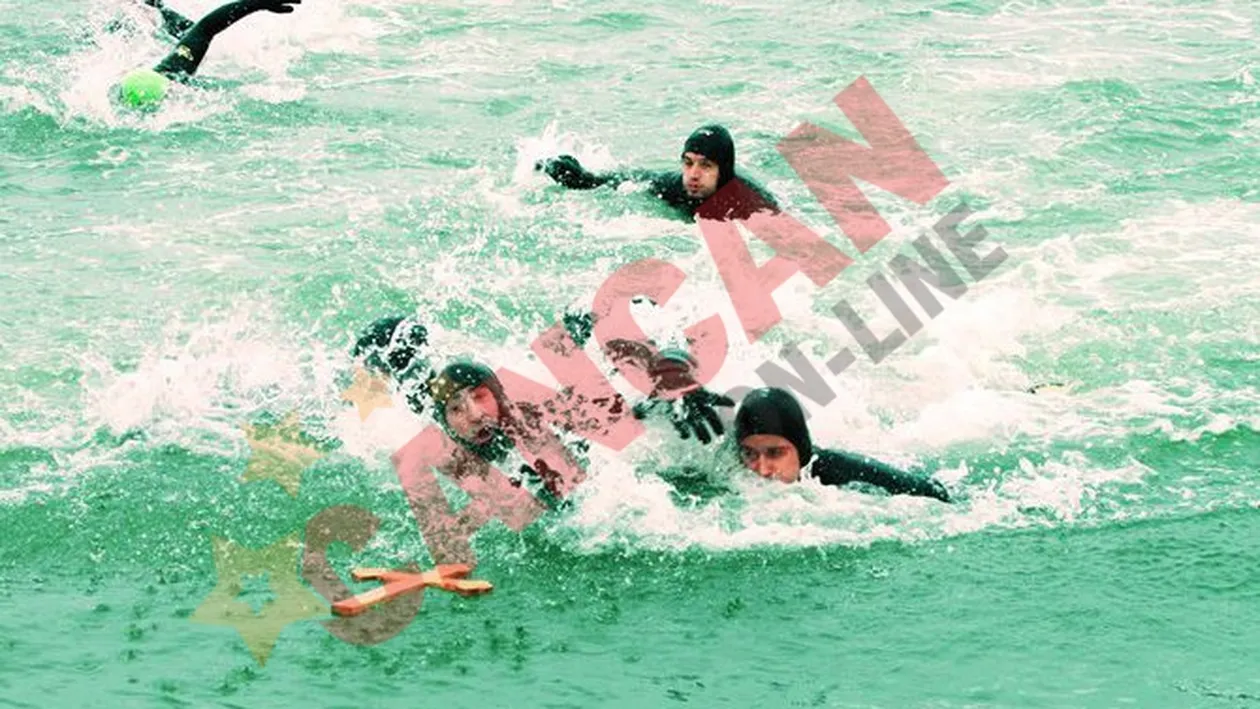 Ei au scos crucile din valuri