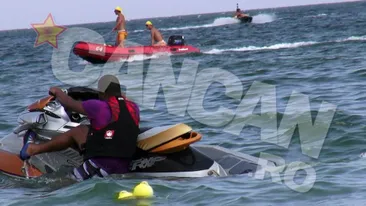 Cabral revolutioneaza sporturile de apa! Vezi aici ce stil indraznet de a manevra ski-jet-ul are