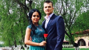 În urmă cu 3 ani, chiar o prezentase familiei pe vedeta Kanal D. Cu ce sexoasă se iubeşte ”burlăcelul” părăsit de Andreea Mantea!