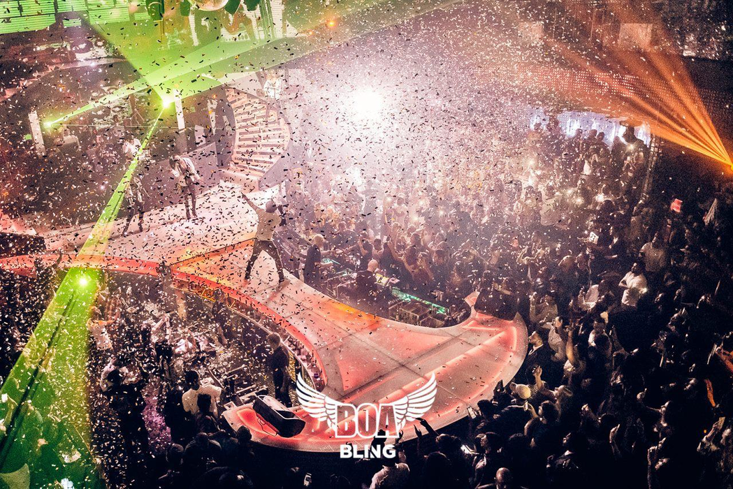 Rapperul din spatele megahitului ”CoCo” aterizează în România!