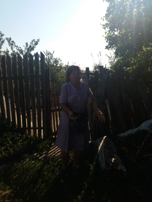 Oamenii din Bucicani sunt mai puțin decât degetele de la mâini