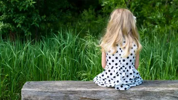 Un tânăr de 28 de ani, acuzat că a violat o minoră într-un parc