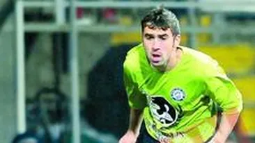 Dan Petrescu le-a pus jucatorilor regulament si la baie