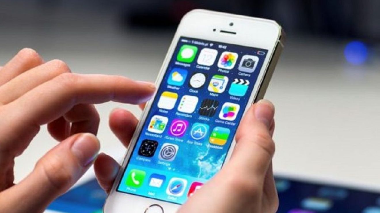Anunț important pentru utilizatorii Android și IOS. S-a publicat lista aplicațiilor care te lasă fără bani pe card
