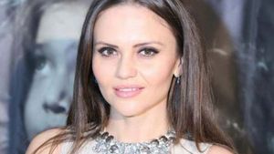 Cristina Şişcanu a ajuns de urgenţă la poliţie. Soţia lui Mădălin Ionescu a făcut primele declaraţii:”Sunt deja pe urmele infractorului“