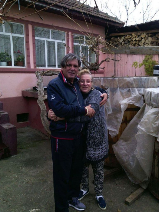 Ce detaliu bizar a observat ultima dată Cornel Galeș la mormântul Ilenei Ciucilete! I-a prezis moartea