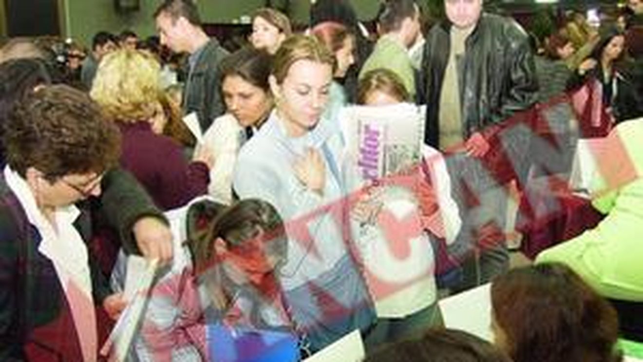 Sute de oferte de joburi in banci