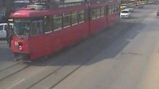 O studenta din Iasi si-a spart capul cand a vrut sa se urce in tramvaiul 13