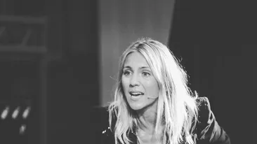 Actriţa Ana Odagiu trăieşte o teroare în fiecare an, de Crăciun: „A murit tata! M-am despărţit de iubit...pentru mine nu e magic!”