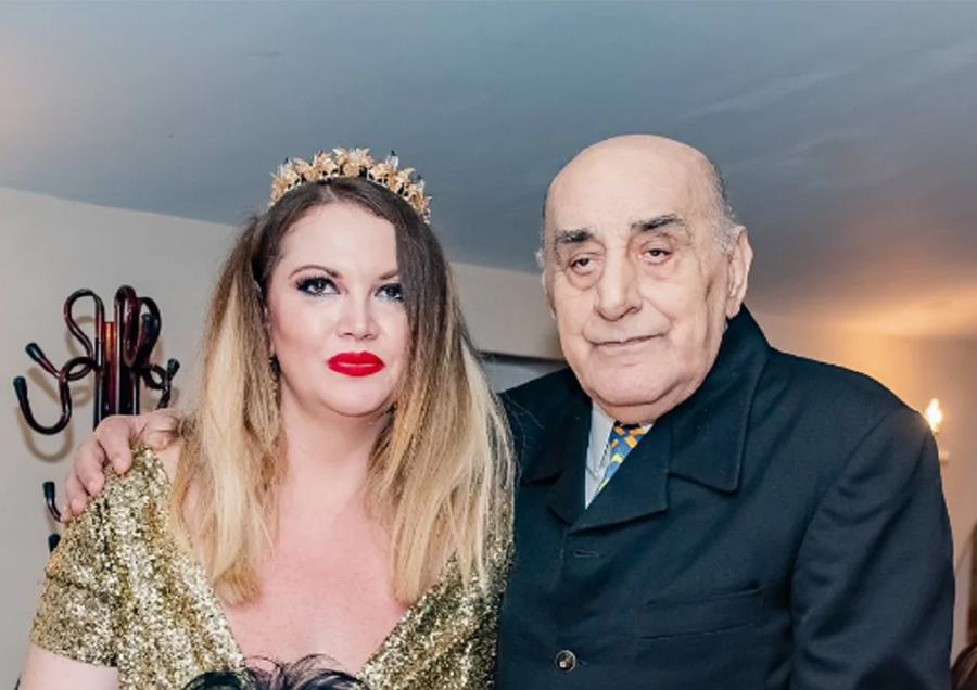 Cuplul cu cea mai mare diferență de vârstă din showbiz-ul românesc. I-ar putea fi bunic, dar îi e soț!