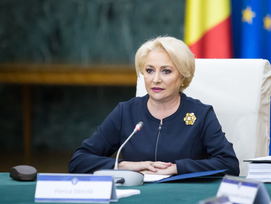 Viorica Dăncilă și-a făcut cont de Facebook. Prima ei postare: „Succesul nu e final, eşecul..”