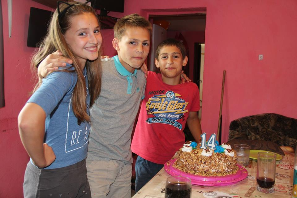 Giuliano, cel mai puternic copil din România, a împlinit 14 ani
