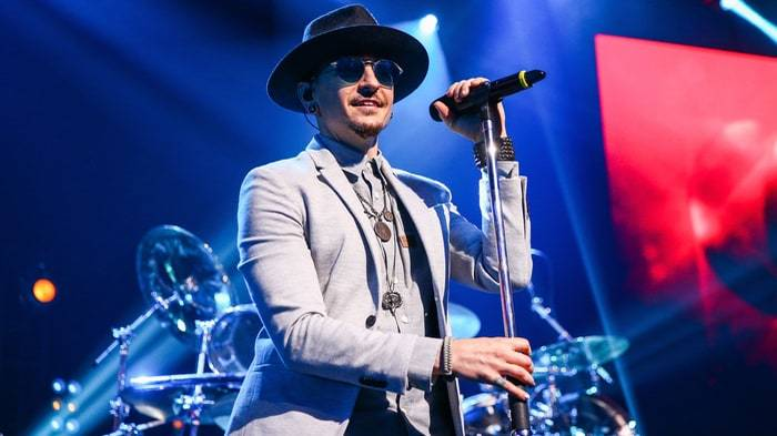 Prima reacţie a trupei LINKIN PARK, după ce solistul CHESTER BENNINGTON s-a sinucis. Lumea muzicală e în doliu! Ce a transmis RIHANNA