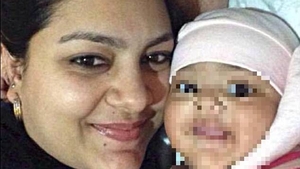 O mamă şi-a omorât fiica pentru că era „posedata”! I-a minţit pe poliţişti că a fost răpită