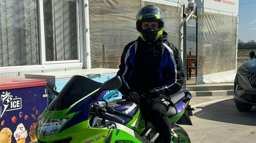 Adrian, un tânăr de doar 21 de ani, a murit într-un accident rutier cumplit. Era tatăl unei fetițe și urma să se căsătorească în 2026