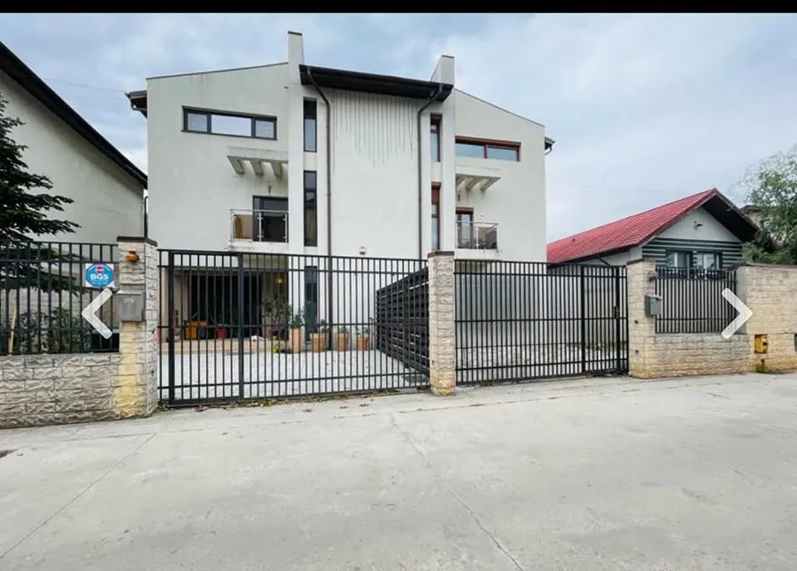 Dan Bursuc își vinde vila din Popești Leordeni