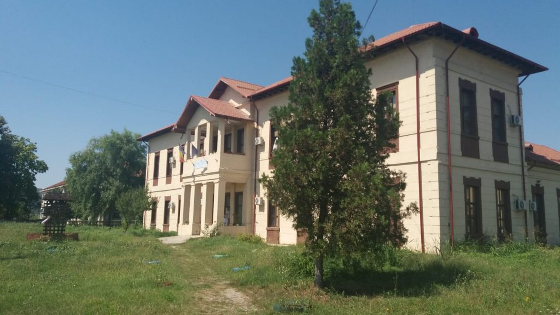 Dosar penal la Filiași, după ce 86 de persoane s-au infectat cu virusul COVID-19