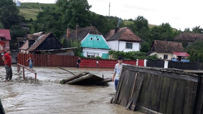 Alertă în România! Cod portocaliu de inundații în mai multe zone din țară