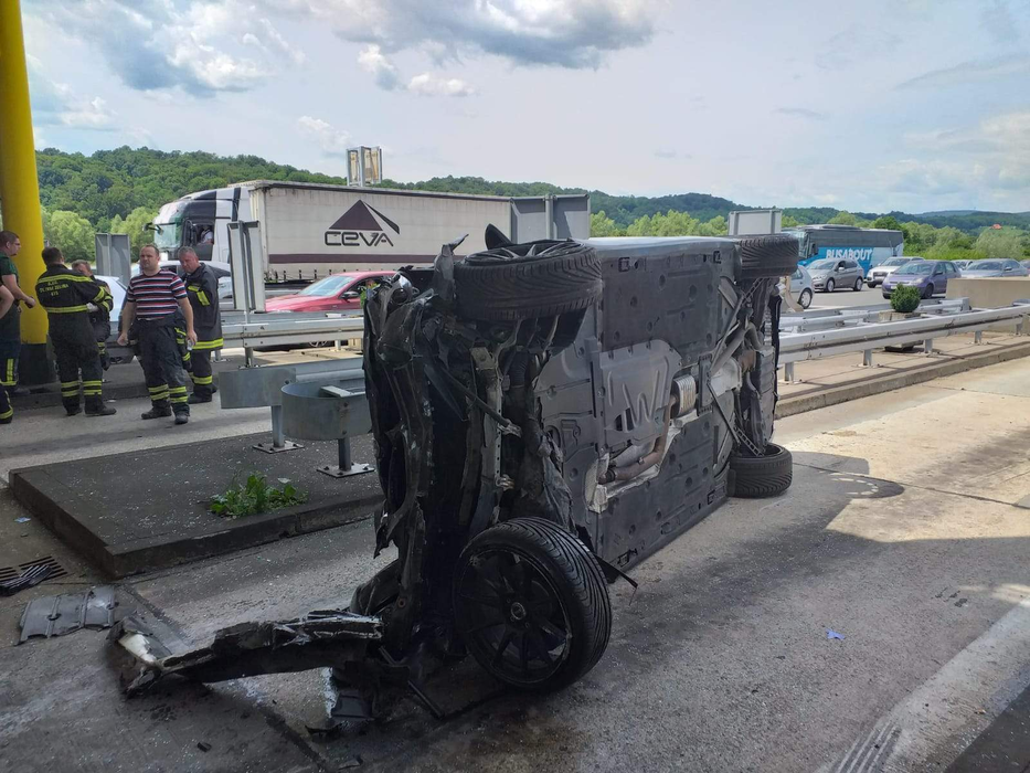 VIDEO. Carnagiu pe autostradă, în Croația. Un BMW întră cu 150 km/h într-o Skoda și strivește familia unui celebru antrenor de tenis