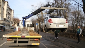 Mașinile parcate neregulamentar vor fi ridicate de azi, în Sectorul 3! Anunțul Primăriei