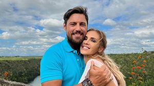 Întâlnirea cu Daniel Pavel nu a fost întâmplătoare. Soția prezentatorului de la ProTV a dat din casă! “Am fost la Dalai Lama, în India”