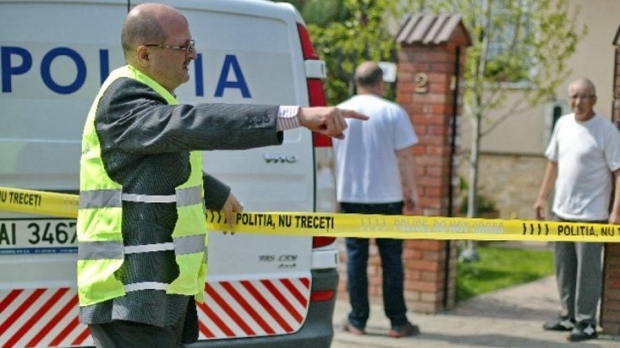 Un bărbat din Argeș, bănuit că a omorât o fată de doi ani, a fost reținut de polițiști