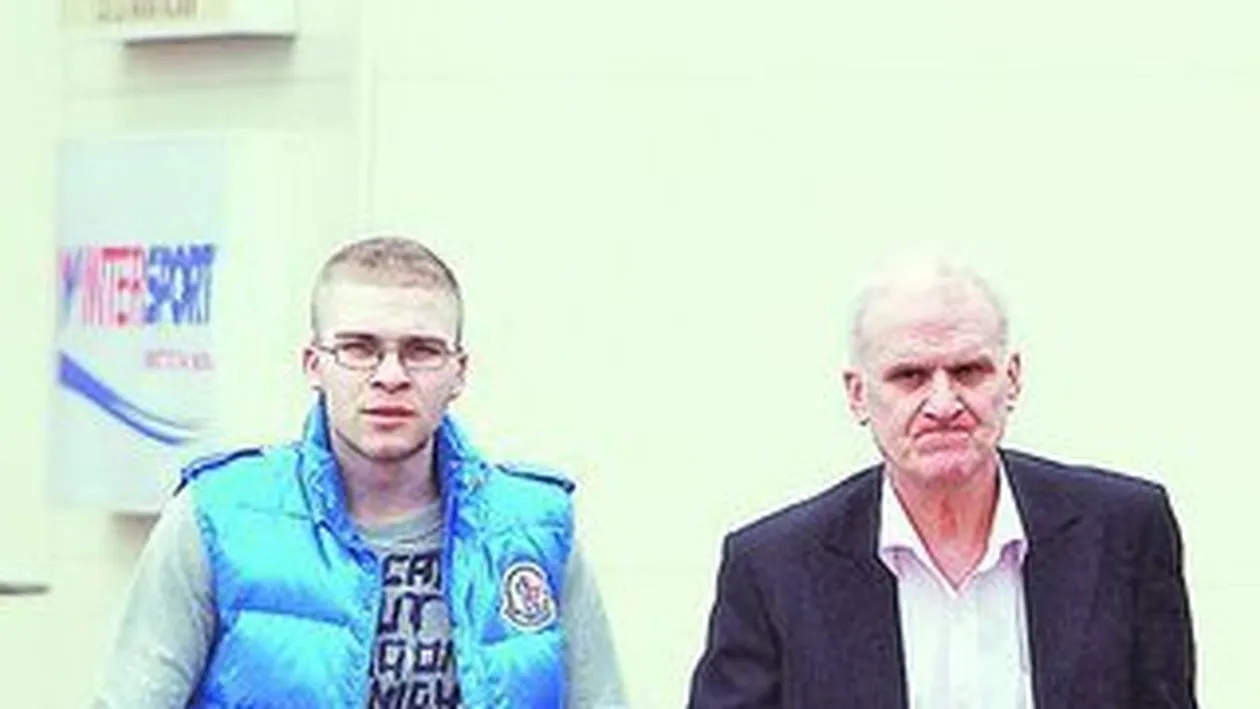 Nati Meir a iesit la mall sa-si ia telefon