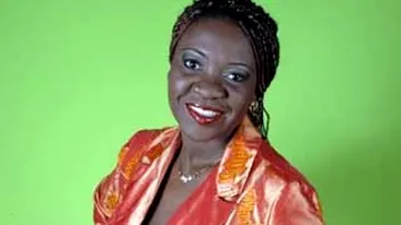 Amfitrioana unor evenimente destinate minoritatilor, Mbella Nzuzi, se face MC!