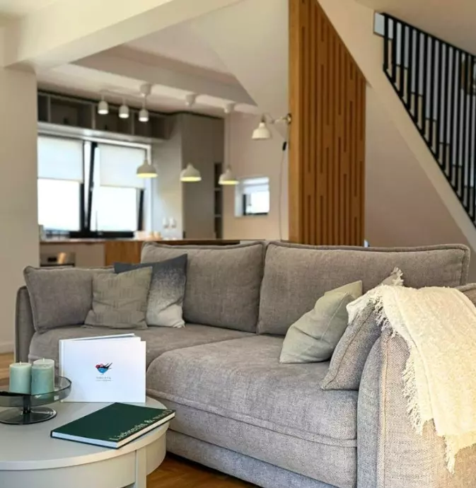 Cum arată casa lui David Popovici. Campionul român a optat pentru un design contemporan