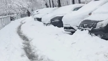 ANM anunță un nou val de ninsori de vineri. Temperaturile vor fi negative