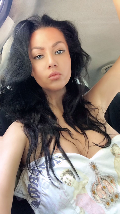 Simona Sensual este hărțuită în continuare (Foto: Facebook)