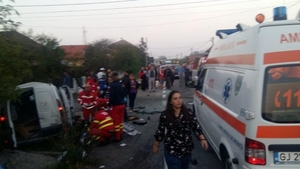 Accident cu 3 mașini în Gorj! Plan roșu de intervenție: 11 victime