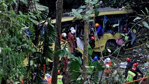 Tragedie în Malaysia! Cel puţin 37 de persoane au murit într-un accident de autocar
