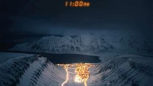 Orașul în care "soarele nu răsare niciodată". Așa arată la ora 11:00, la prânz. Cu ce ocupă cei 2.000 de locuitori