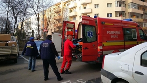 Tragedie fără margini. Un tată a făcut infarct când a aflat că fiul lui s-a sinucis