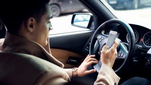 Câștigă mai bine ca tine! Câți lei iau lunar șoferii Uber sau Bolt în București, Cluj, Timișoara și Brașov