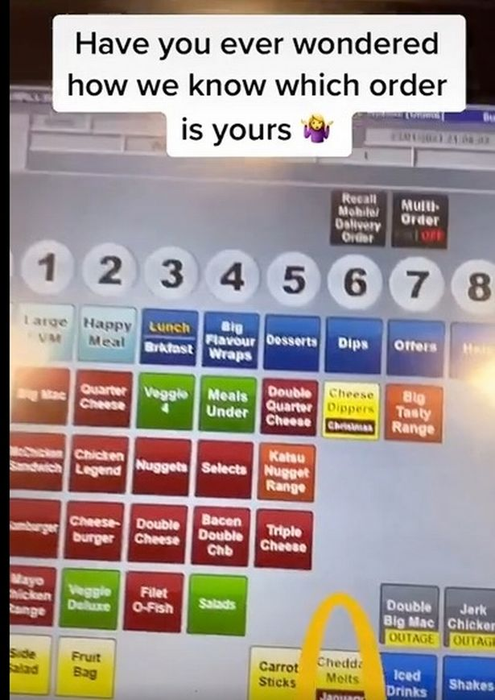 Un client McDonald's a rămas cu gura căscată, după ce a văzut cum sunt gestionate comenzile la drive-thru