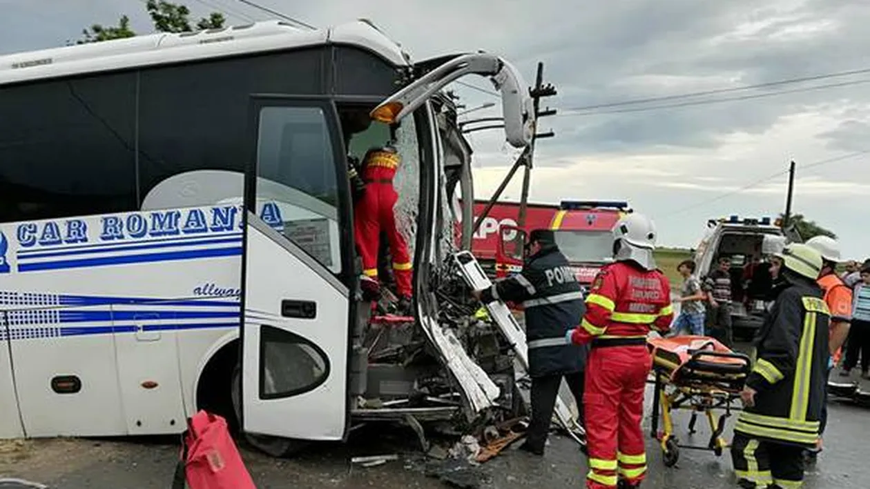 A murit unul dintre pasagerii răniți în accidentul de la Arad