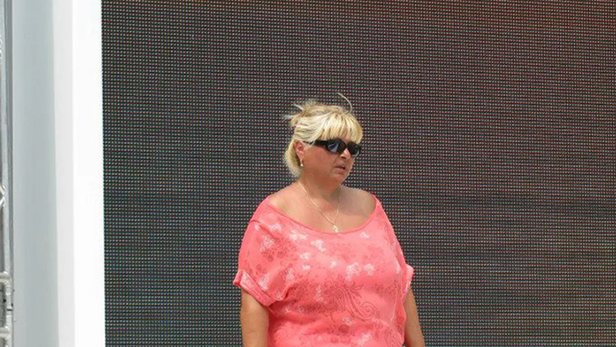 O cunoscuta actrita a trecut astazi prin clipe grele! Motivul pentru care un tanar a scuipat-o, in Dorobanti: Vi se pare normal?