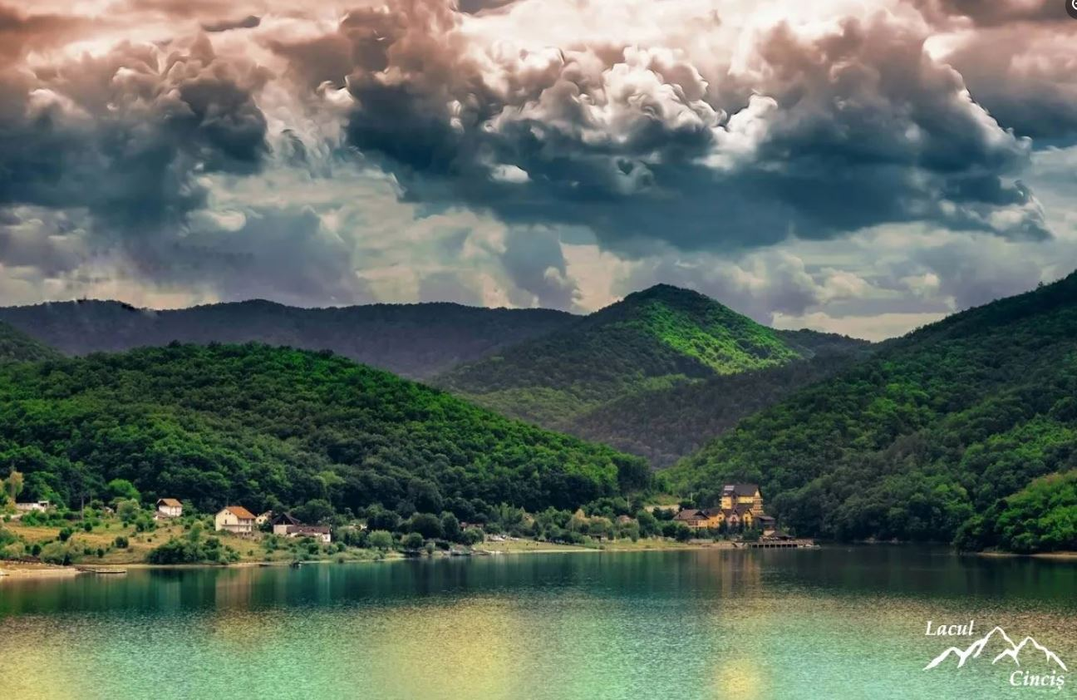Lacul Cinciș/ Photo credit - Ovidiu Selegean