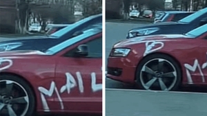 Mesaj inedit scris pe o mașină din Hunedoara. Un bărbat a avut parte de un șoc