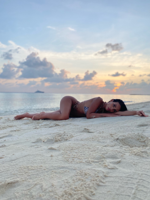 Francisca a ”incendiat” plajele din Maldive