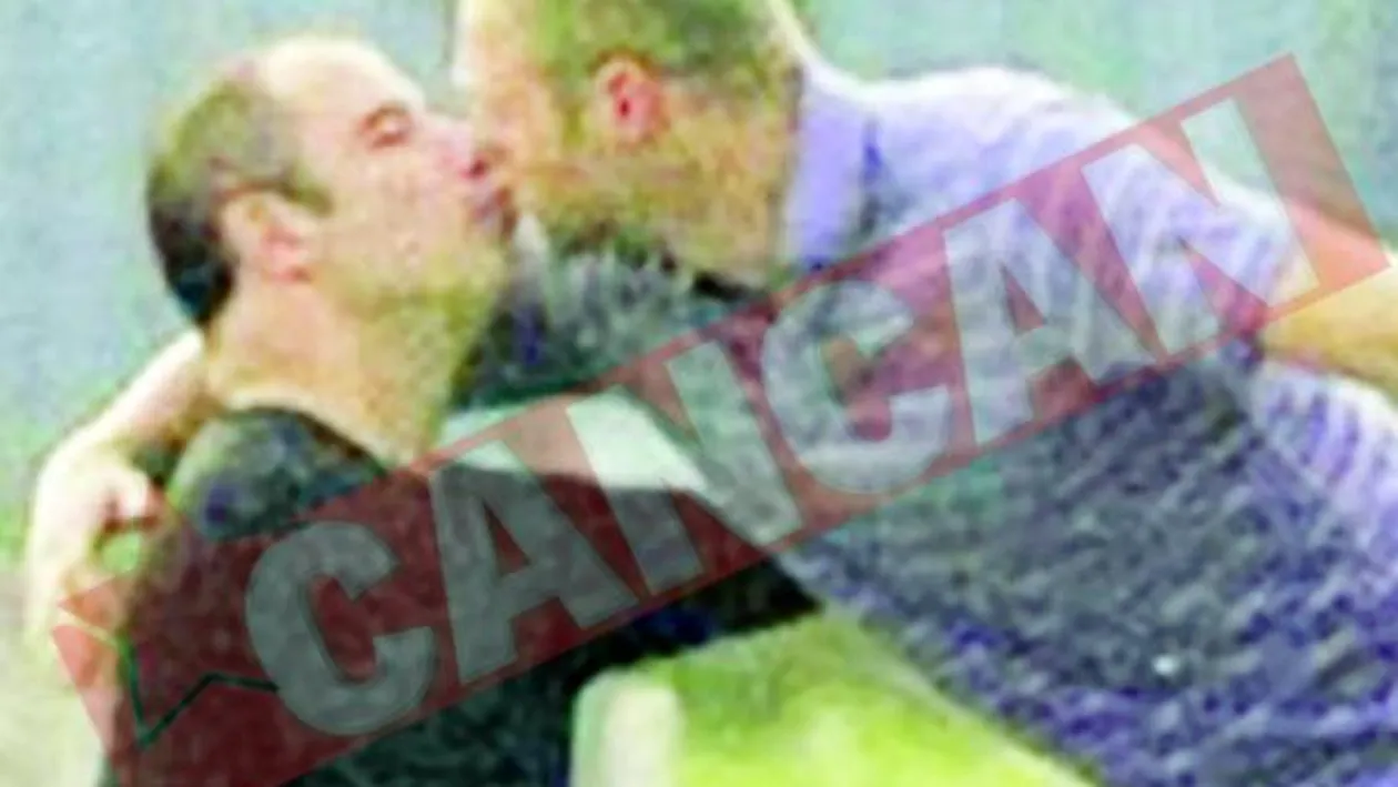 Travolta s-a sarutat cu bona