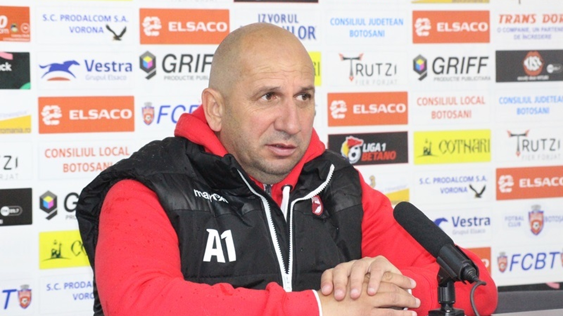Miriuţă, reconfirmat ca antrenor la Dinamo: „Până în iarnă mergem împreună!”
